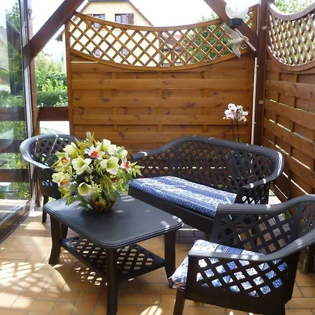 Les Lilas Bed & Breakfast 3*